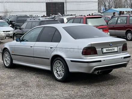 BMW 528 2000 года за 3 300 000 тг. в Алматы – фото 8