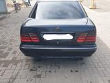 Mercedes-Benz E 320 2000 года за 3 500 000 тг. в Караганда – фото 2