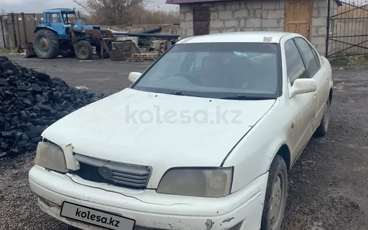 Toyota Camry 1998 года за 700 000 тг. в Астана