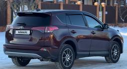 Toyota RAV4 2018 годаүшін11 500 000 тг. в Актобе – фото 3