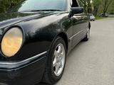 Mercedes-Benz E 320 1996 года за 3 300 000 тг. в Алматы – фото 4