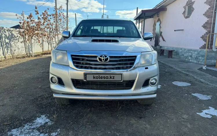 Toyota Hilux 2013 годаfor8 300 000 тг. в Атырау