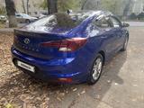 Hyundai Elantra 2019 года за 8 500 000 тг. в Уральск – фото 5