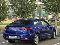 Hyundai Elantra 2019 года за 8 200 000 тг. в Астана