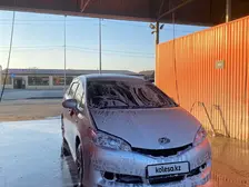 Toyota Wish, 2010