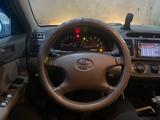 Toyota Camry 2004 года за 4 000 000 тг. в Шамалган – фото 5