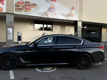 BMW 530 2019 года за 18 900 000 тг. в Алматы – фото 7