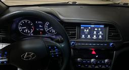 Hyundai Elantra 2019 годаүшін8 600 000 тг. в Астана – фото 3