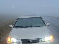 Toyota Camry 2001 годаfor3 600 000 тг. в Астана