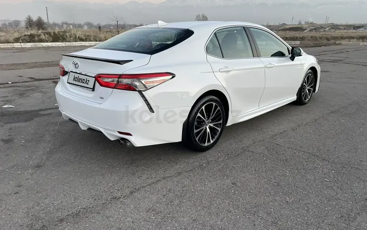 Toyota Camry 2019 годаfor11 500 000 тг. в Шымкент