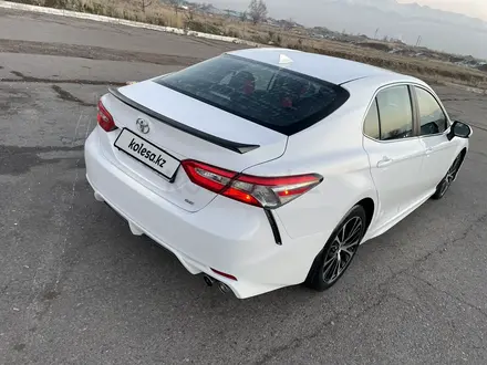 Toyota Camry 2019 года за 11 500 000 тг. в Шымкент – фото 6