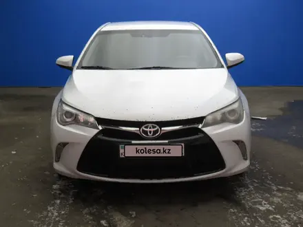 Toyota Camry 2015 года за 6 289 150 тг. в Актобе