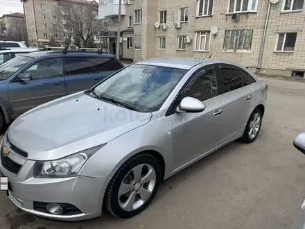 Chevrolet Cruze 2011 года за 3 100 000 тг. в Петропавловск – фото 2
