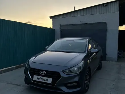 Hyundai Accent 2018 года за 7 300 000 тг. в Алматы – фото 2