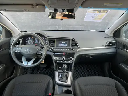 Hyundai Elantra 2019 года за 8 450 000 тг. в Актау – фото 5