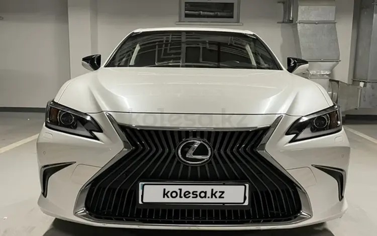 Lexus ES 200 2020 годаүшін17 000 000 тг. в Атырау