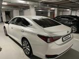 Lexus ES 200 2019 года за 23 000 000 тг. в Атырау – фото 3