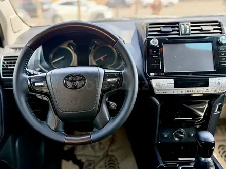 Toyota Land Cruiser Prado 2020 года за 23 500 000 тг. в Алматы – фото 17
