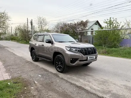 Toyota Land Cruiser Prado 2020 года за 23 500 000 тг. в Алматы – фото 3