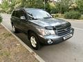 Toyota Highlander 2003 года за 8 000 000 тг. в Шымкент – фото 2
