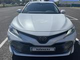 Toyota Camry 2020 годаfor15 500 000 тг. в Актобе – фото 2