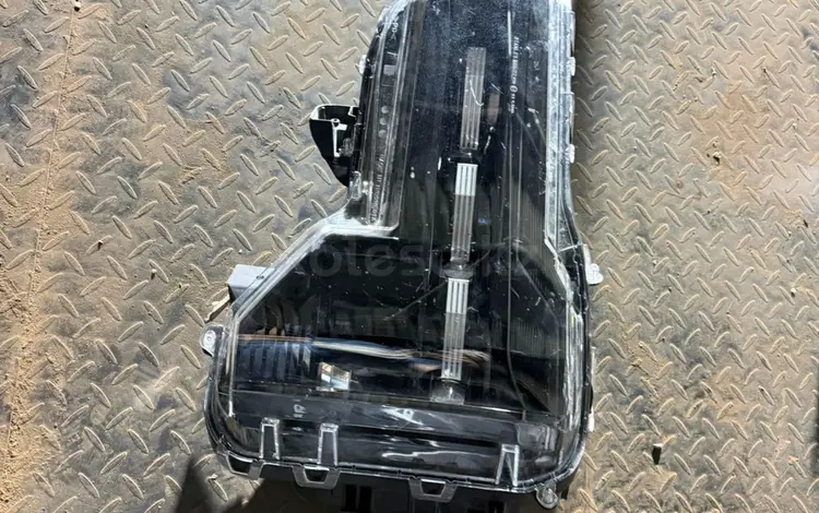 Фара передняя Mitsubishi Xpander Cross за 250 000 тг. в Алматы