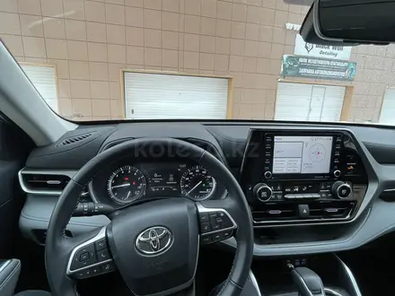 Toyota Highlander 2022 года за 28 000 000 тг. в Астана – фото 2