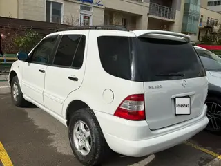 Mercedes-Benz ML 320