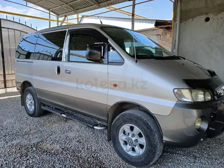 Hyundai Starex 2003 года за 3 500 000 тг. в Алматы – фото 2