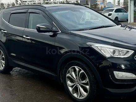 Hyundai Santa Fe 2012 года за 6 500 000 тг. в Астана – фото 2