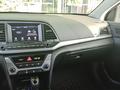 Hyundai Elantra 2018 года за 8 800 000 тг. в Шымкент – фото 10