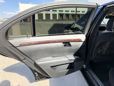 Mercedes-Benz S 500 2007 года за 7 500 000 тг. в Астана – фото 16