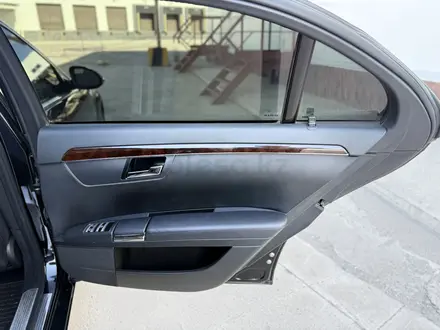 Mercedes-Benz S 500 2007 года за 7 500 000 тг. в Астана – фото 20