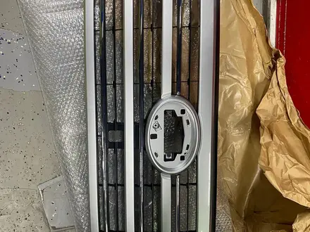Решетка радиатора за 5 000 тг. в Караганда