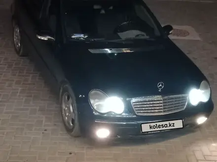 Mercedes-Benz C 220 2002 года за 2 800 000 тг. в Алматы – фото 3