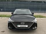 Hyundai Accent 2021 года за 8 200 000 тг. в Семей – фото 2