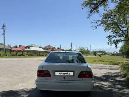 Mercedes-Benz E 320 2000 года за 5 200 000 тг. в Шымкент – фото 6