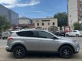 Toyota RAV4 2017 года за 13 300 000 тг. в Уральск – фото 4