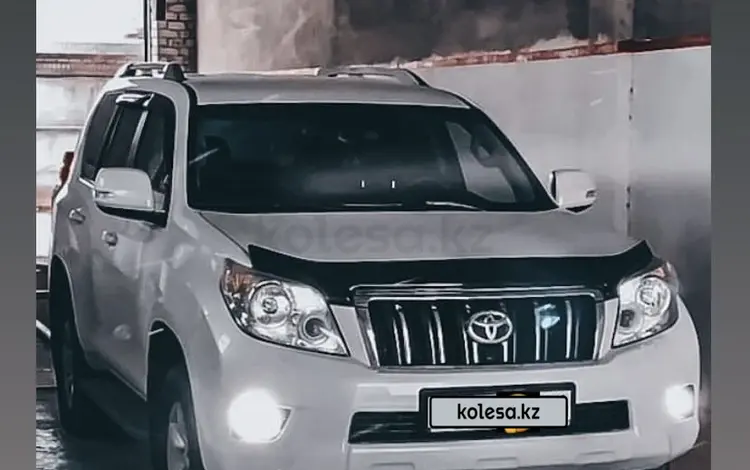 Toyota Land Cruiser Prado 2013 годаүшін17 500 000 тг. в Актобе