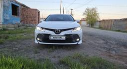 Toyota Camry 2019 года за 11 900 000 тг. в Астана