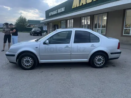 Volkswagen Bora 2001 года за 1 080 000 тг. в Есик – фото 2