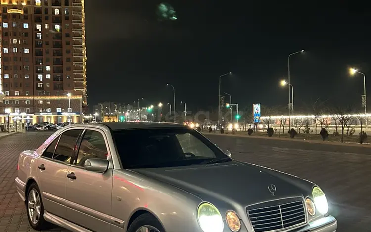 Mercedes-Benz E 320 1996 годаүшін3 600 000 тг. в Актау