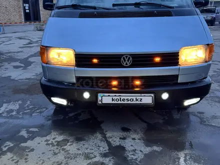 Volkswagen Transporter 2002 года за 2 600 000 тг. в Алматы – фото 2