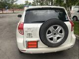 Toyota RAV4 2007 года за 5 900 000 тг. в Караганда – фото 2