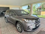 Toyota Highlander 2019 года за 18 500 000 тг. в Тараз – фото 3
