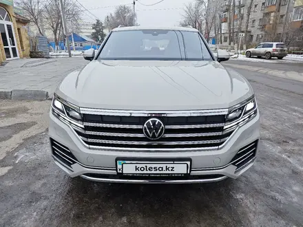 Volkswagen Touareg 2022 года за 28 800 000 тг. в Костанай – фото 6