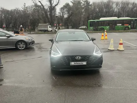 Hyundai Sonata 2021 года за 12 000 000 тг. в Алматы