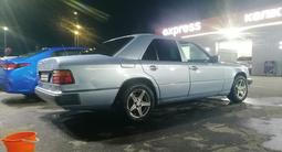 Mercedes-Benz E 200 1991 года за 1 350 000 тг. в Актобе