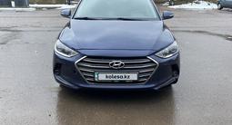 Hyundai Elantra 2018 годаfor7 900 000 тг. в Астана – фото 2