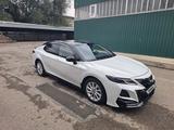 Toyota Camry 2023 годаүшін16 300 000 тг. в Актобе – фото 2
